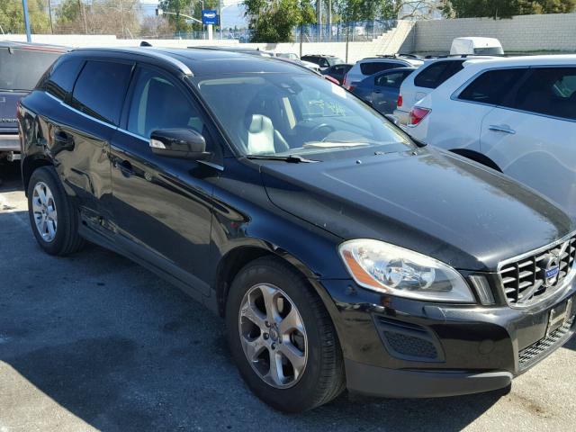 YV4940DL7D2446170 - 2013 VOLVO XC60 3.2 BLACK photo 1