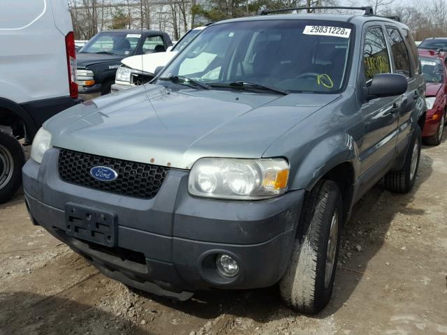 1FMYU93176KB08141 - 2006 FORD ESCAPE XLT GRAY photo 2