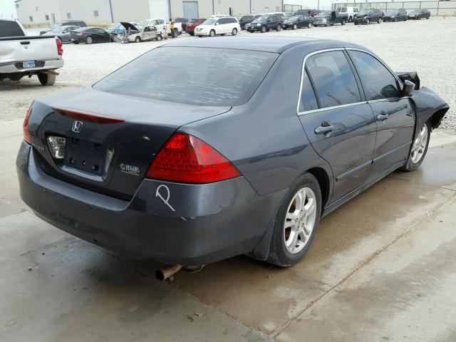 1HGCM56396A167316 - 2006 HONDA ACCORD SE BLACK photo 4