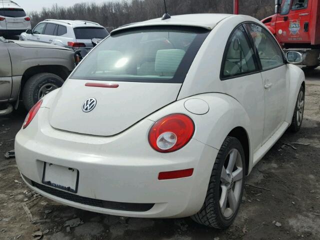 3VWFG31C08M511035 - 2008 VOLKSWAGEN NEW BEETLE 白色 照片 4