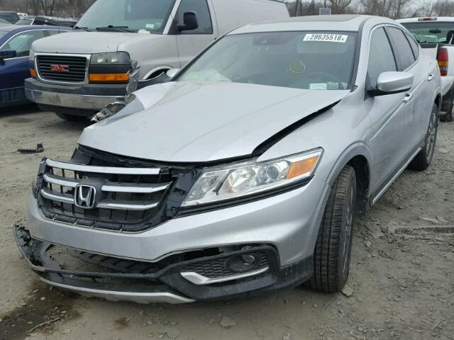 5J6TF2H55DL006267 - 2013 HONDA CROSSTOUR SILVER photo 2