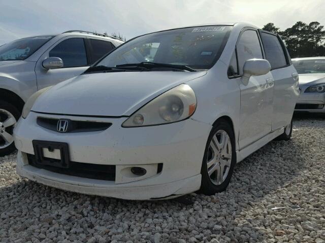 JHMGD38667S028038 - 2007 HONDA FIT S WHITE photo 2