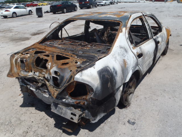 JN1CA31DX1T832798 - 2001 NISSAN MAXIMA GXE BURN photo 4