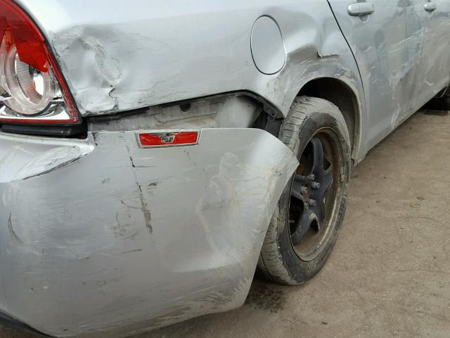 1G1ZH57B294270754 - 2009 CHEVROLET MALIBU 1LT SILVER photo 9