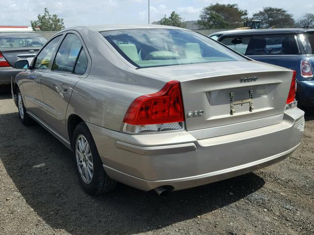 YV1RS640152468839 - 2005 VOLVO S60 GOLD photo 3