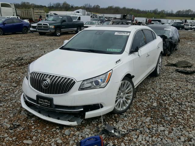 1G4GF5G36FF226359 - 2015 BUICK LACROSSE P WHITE photo 2