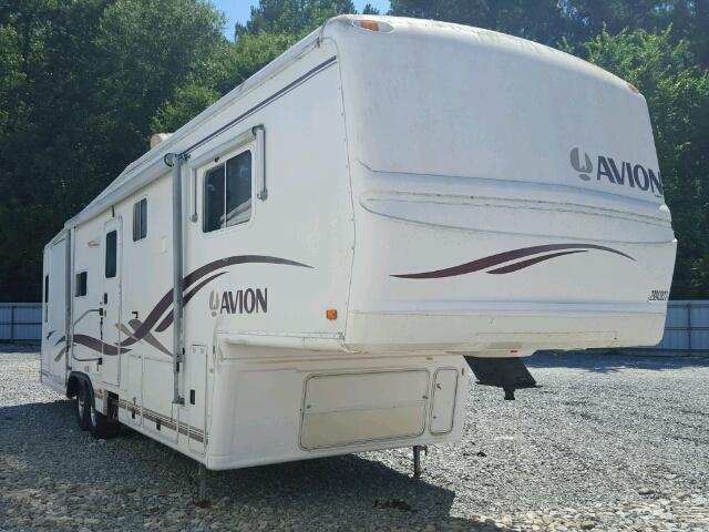 1EE5V3721X9315428 - 1999 AVIO TRVL TRAIL WHITE photo 1