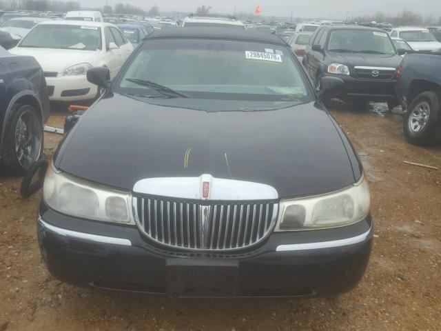 1LNHM82W01Y679595 - 2001 LINCOLN TOWN CAR S BLACK photo 7