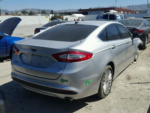 3FA6P0PU7FR284126 - 2015 FORD FUSION SE BLACK photo 4