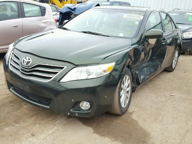 4T1BF3EK1AU527442 - 2010 TOYOTA CAMRY BASE GREEN photo 2