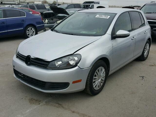 WVWDB7AJXDW137056 - 2013 VOLKSWAGEN GOLF 黑色 照片 2