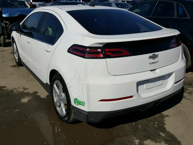 1G1RE6E46DU135711 - 2013 CHEVROLET VOLT WHITE photo 3