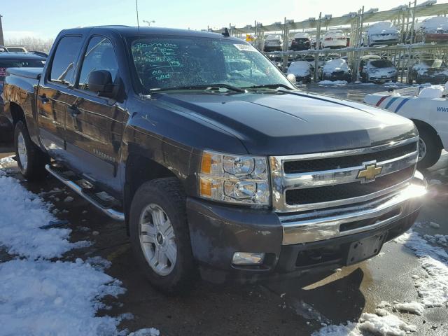 3GCPKSE32BG216809 - 2011 CHEVROLET SILVERADO GRAY photo 1