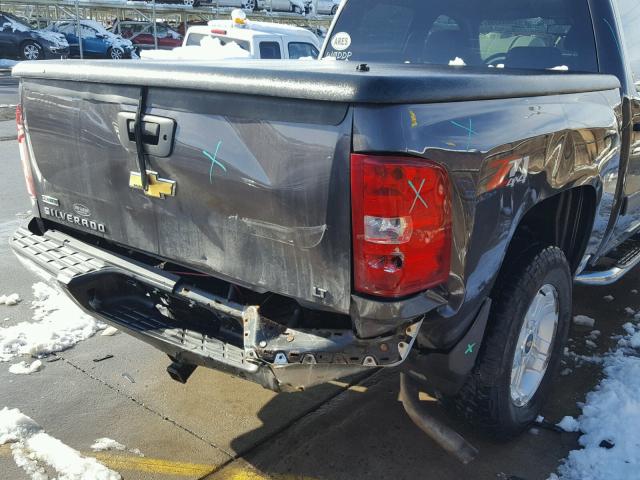 3GCPKSE32BG216809 - 2011 CHEVROLET SILVERADO GRAY photo 9