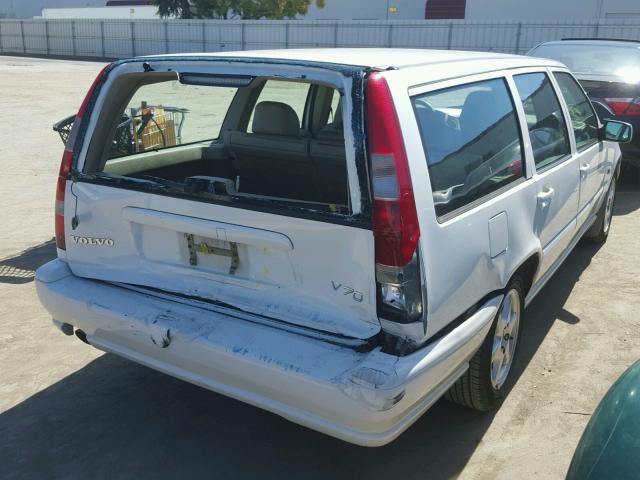 YV1LW61J7Y2633711 - 2000 VOLVO V70 BASE WHITE photo 4