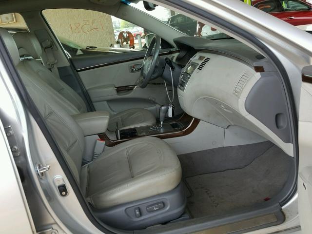 KMHFC46F99A341646 - 2009 HYUNDAI AZERA SE SILVER photo 5