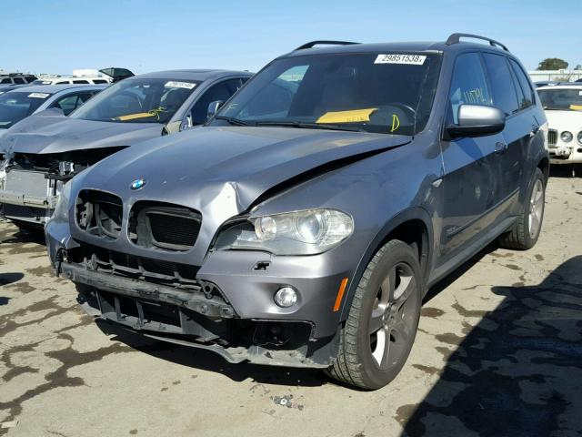 5UXFE435X8L009811 - 2008 BMW X5 3.0I GRAY photo 2