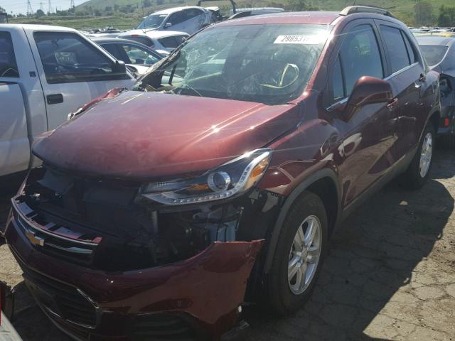 3GNCJLSB0HL199258 - 2017 CHEVROLET TRAX 1LT MAROON photo 2