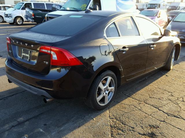 YV1622FS2C2058400 - 2012 VOLVO S60 T5 BLACK photo 4