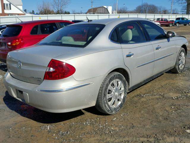 2G4WC582681265067 - 2008 BUICK LACROSSE C BEIGE photo 4