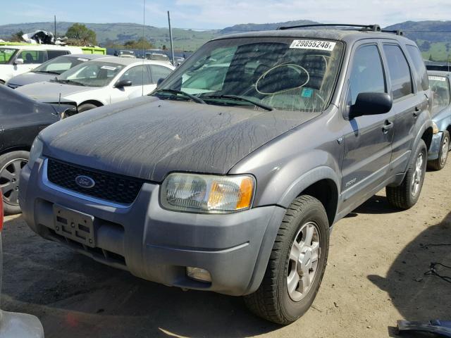 1FMYU03182KC49161 - 2002 FORD ESCAPE XLT GRAY photo 2