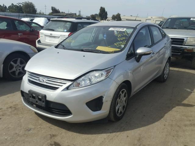 3FADP4BJXDM200970 - 2013 FORD FIESTA SE SILVER photo 2