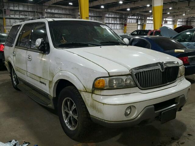 5LMFU28RX2LJ03952 - 2002 LINCOLN NAVIGATOR WHITE photo 1