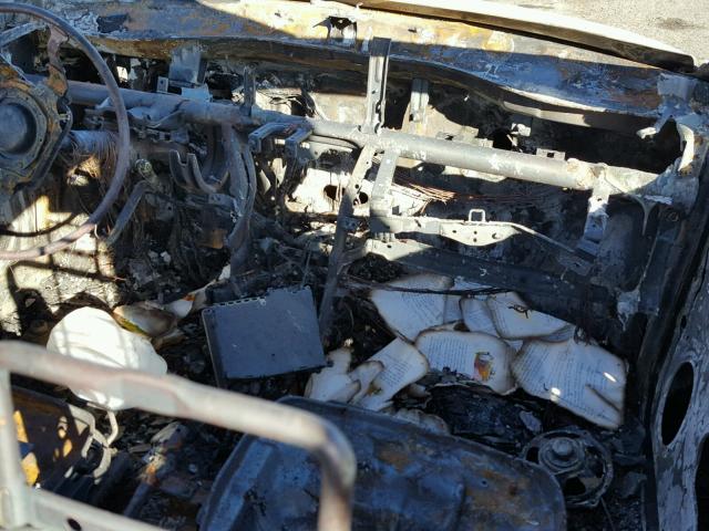 KNADC125156401470 - 2005 KIA RIO BURN photo 9