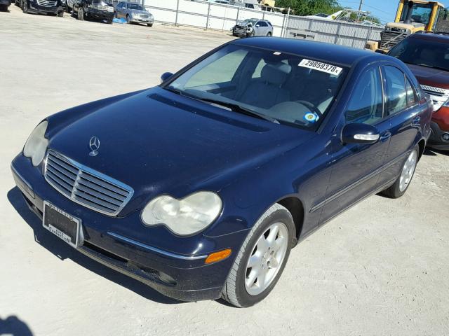 WDBRF64J51F112107 - 2001 MERCEDES-BENZ C320 BLUE photo 2