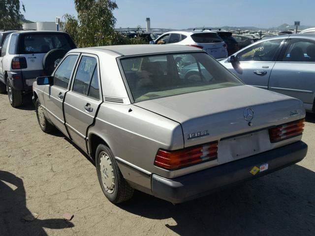 WDBDA24C7FF066791 - 1985 MERCEDES-BENZ 190 E 2.3 SILVER photo 3