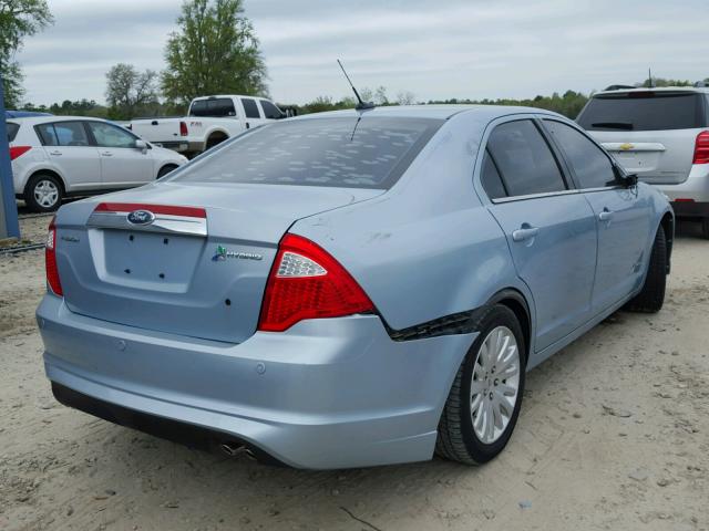 3FADP0L30BR129948 - 2011 FORD FUSION HYB BLUE photo 4