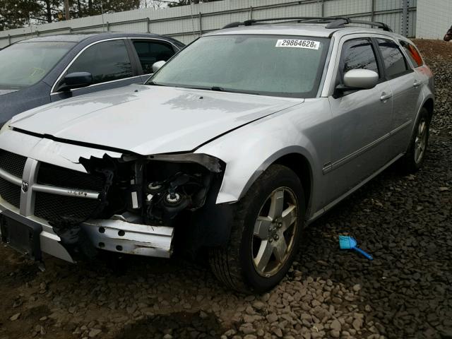 2D8GZ58265H579250 - 2005 DODGE MAGNUM R/T SILVER photo 2