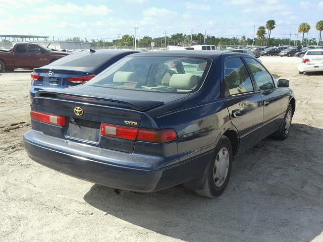 4T1BG22KXVU110953 - 1997 TOYOTA CAMRY CE BLUE photo 4