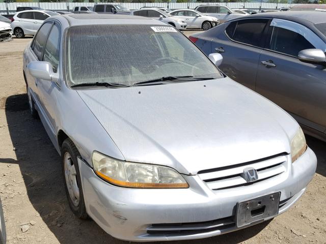 1HGCG56722A013924 - 2002 HONDA ACCORD SE SILVER photo 1