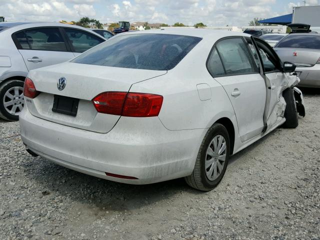 3VW2K7AJ3EM235190 - 2014 VOLKSWAGEN JETTA BASE 白色 照片 4