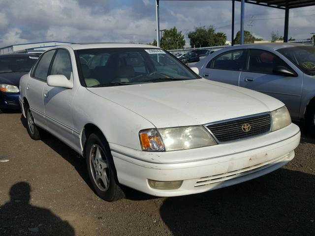 4T1BF18B1WU259466 - 1998 TOYOTA AVALON XL WHITE photo 1