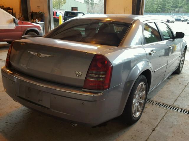 2C3LA63H16H341091 - 2006 CHRYSLER 300C SILVER photo 4