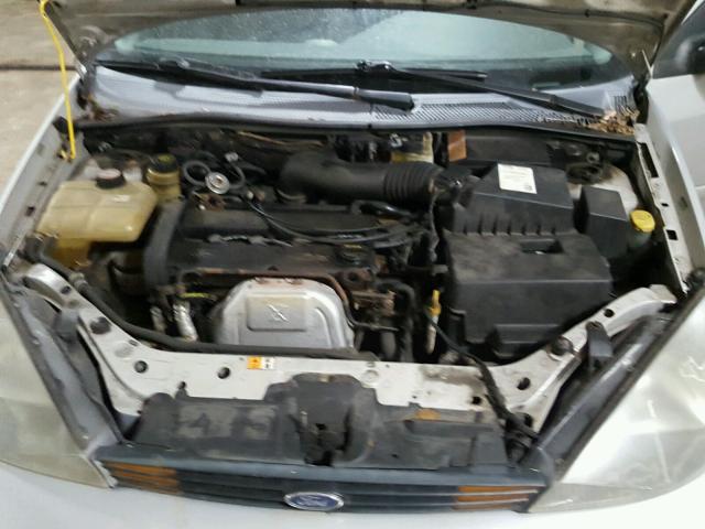 1FAFP34373W204149 - 2003 FORD FOCUS SE C SILVER photo 7