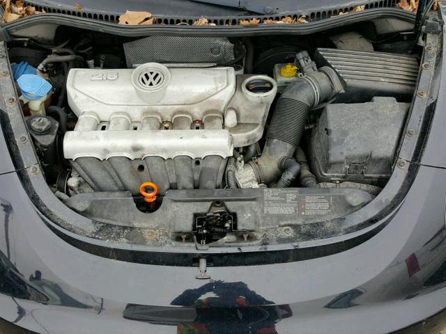 3VWPG31C78M526605 - 2008 VOLKSWAGEN NEW BEETLE 黑色 照片 7