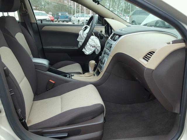 1G1ZB5E14BF227054 - 2011 CHEVROLET MALIBU LS 金色 照片 5