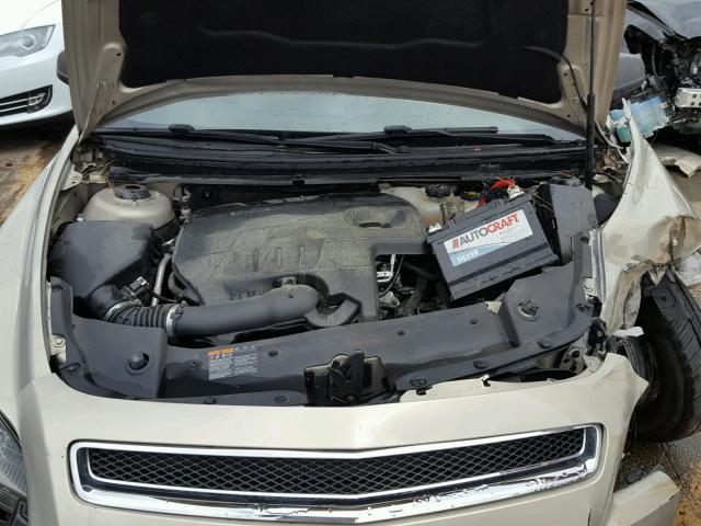 1G1ZB5E14BF227054 - 2011 CHEVROLET MALIBU LS 金色 照片 7