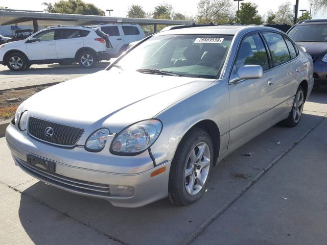 JT8BL69S110005151 - 2001 LEXUS GS 430 SILVER photo 2