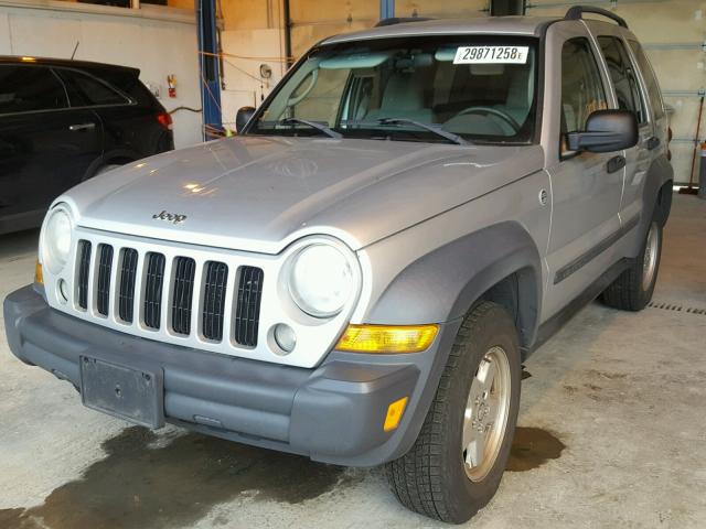 1J4GL48K57W539153 - 2007 JEEP LIBERTY SP SILVER photo 2