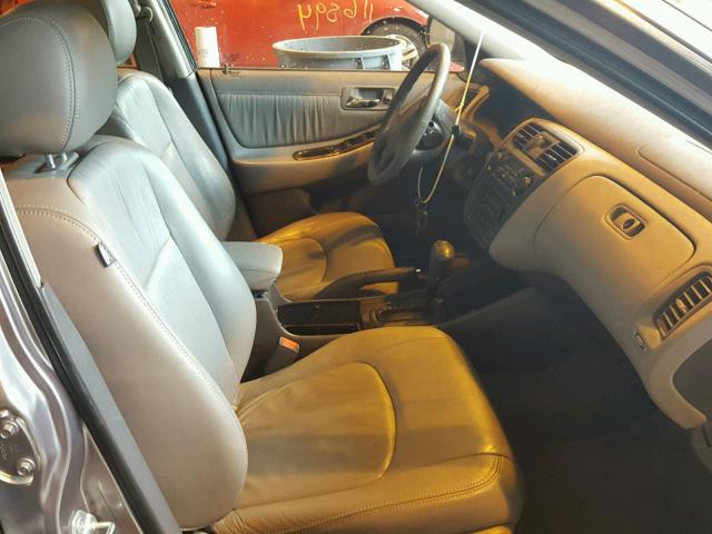 1HGCG1654YA052305 - 2000 HONDA ACCORD EX GRAY photo 5