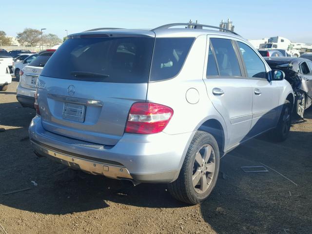 4JGBB75EX6A030301 - 2006 MERCEDES-BENZ ML 500 BLUE photo 4