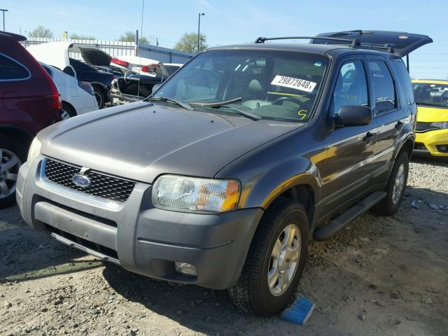 1FMCU03153KA26068 - 2003 FORD ESCAPE XLT GRAY photo 2