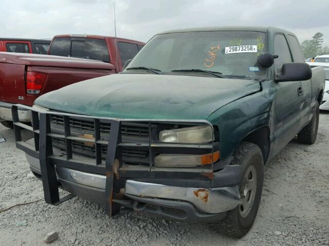 1GCEK19VXYE404264 - 2000 CHEVROLET SILVERADO GREEN photo 2