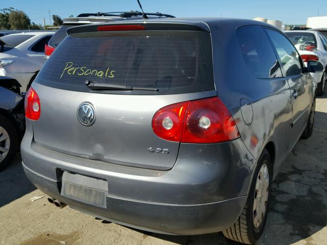 WVWBS71K27W175062 - 2007 VOLKSWAGEN RABBIT GRAY photo 4