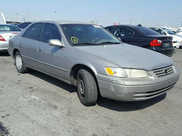 JT2BG22K9W0260834 - 1998 TOYOTA CAMRY CE TAN photo 1