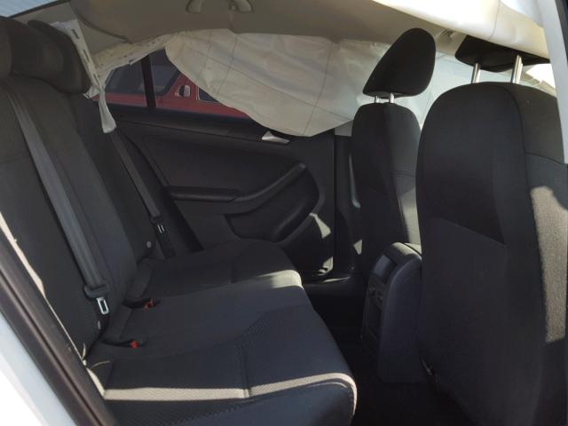 3VW2K7AJ0EM412844 - 2014 VOLKSWAGEN JETTA BASE 白色 照片 6